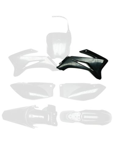 Пластик боковина правая передняя  black тип TTR