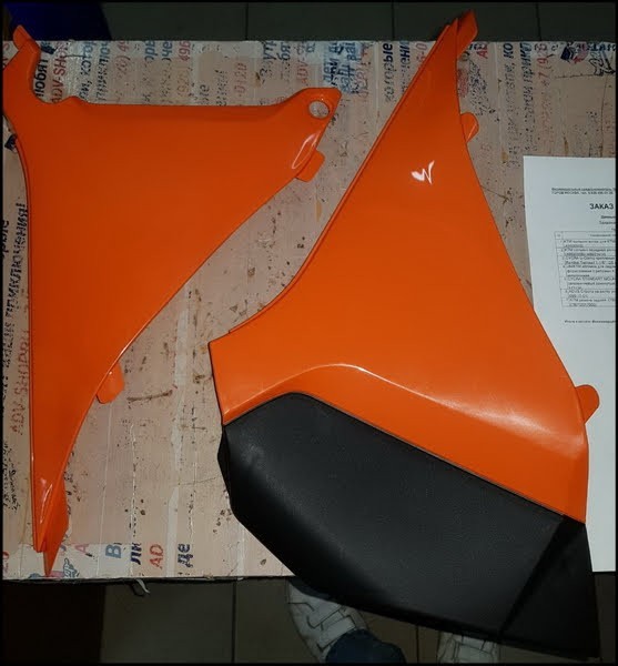 UFO крышки арбокса левая + правая ORANGE ( EXC 12 13 ) ( KT04026 127 )